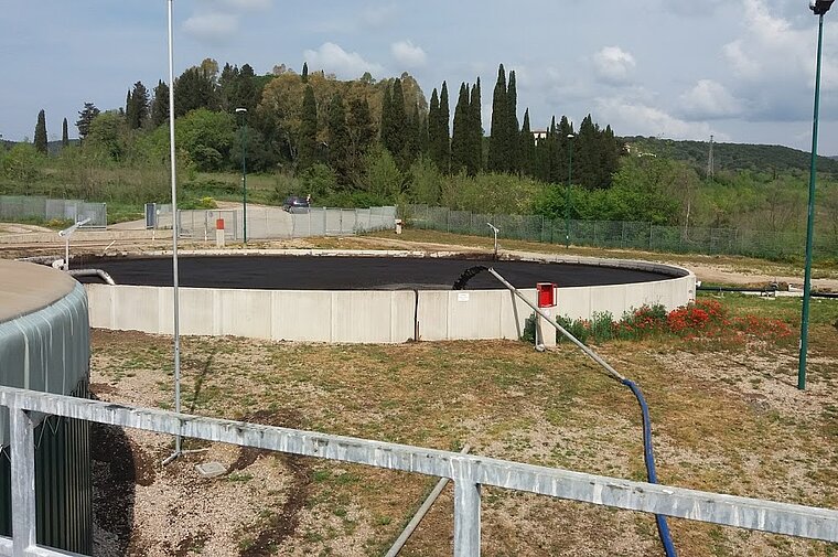 Pulizia del fermentatore di biogas a Perolla Grosseto