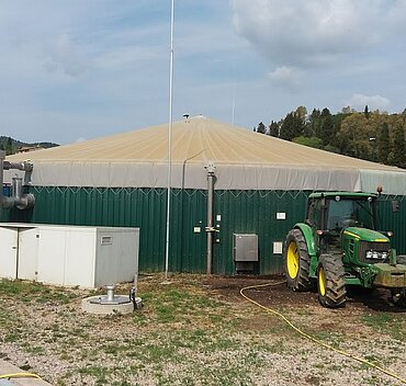 Pulizia del fermentatore di biogas a Perolla Grosseto